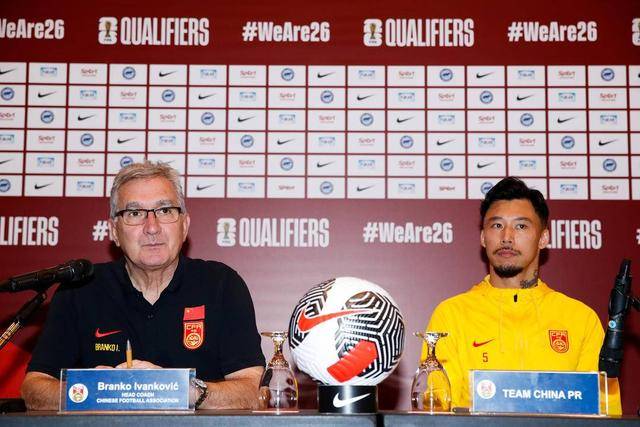 步行者大胜尼克斯32分 大比分追至2-2进天王山