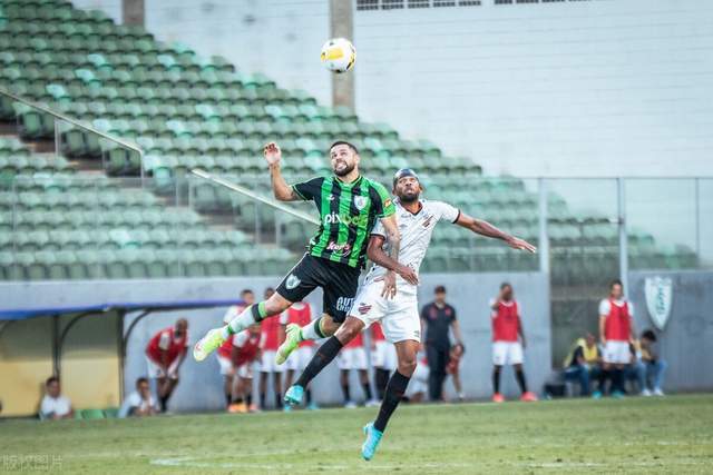 辽篮官宣：杨鸣离任！乌戈将担任辽宁男篮主帅